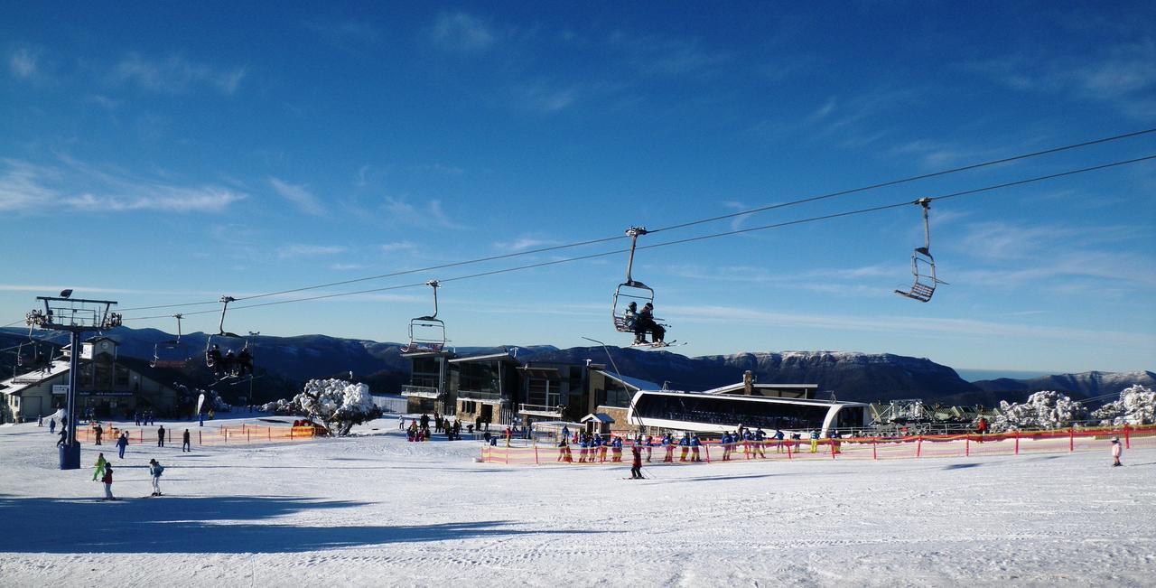 Ski Club Of Victoria - Ivor Whittaker Lodge เมาต์บุลเลอร์ ภายนอก รูปภาพ